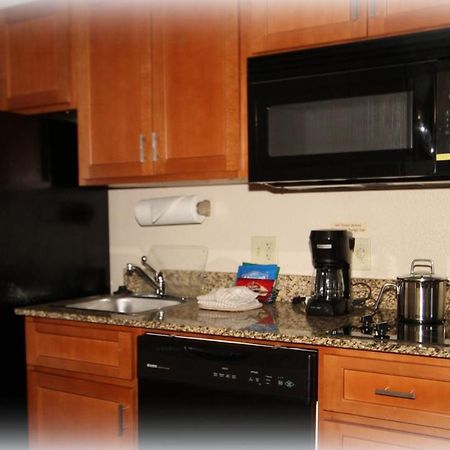 Candlewood Suites Fredericksburg By Ihg Esterno foto